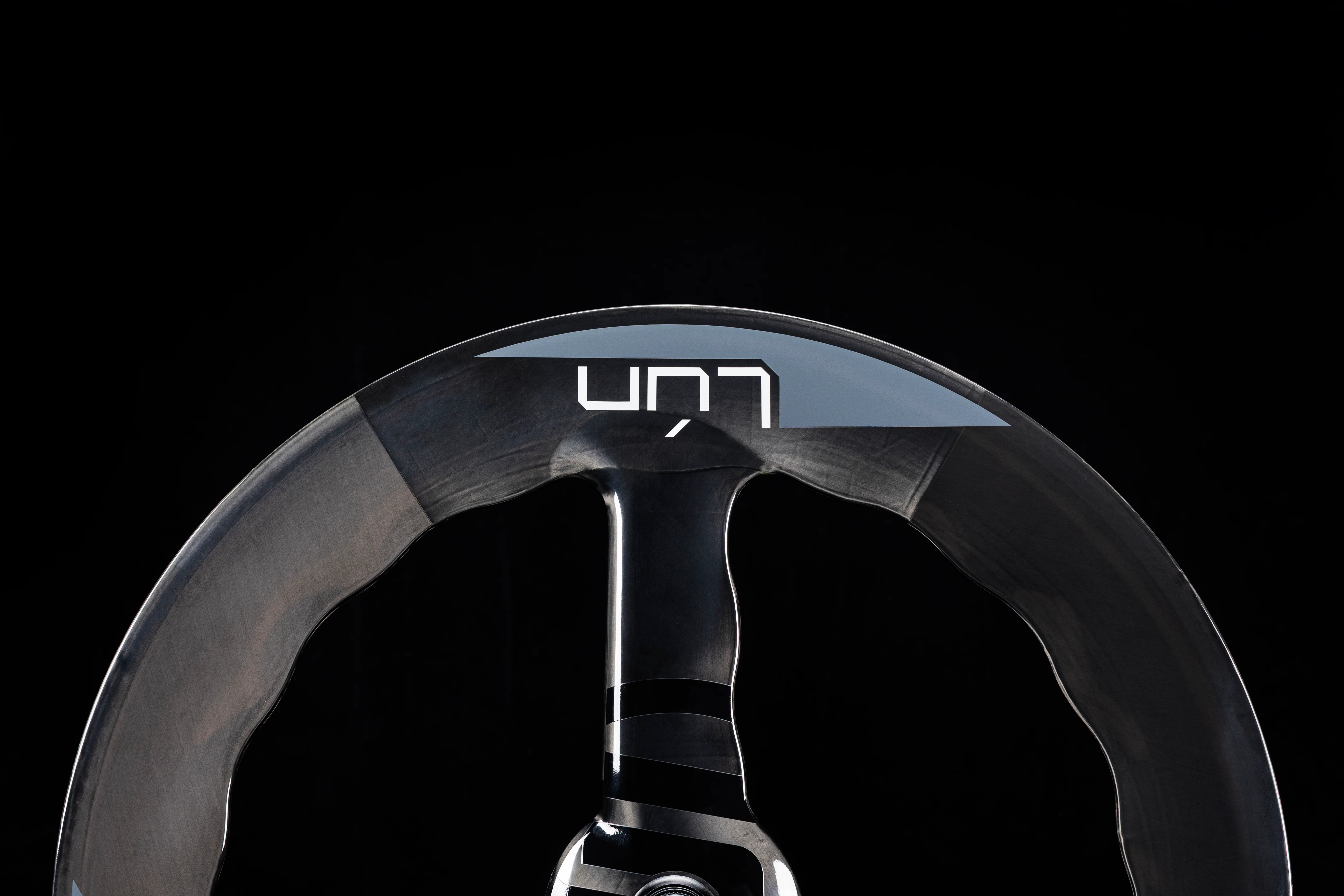 Lún Kronos Tri-Spoke Wheel - Image 4